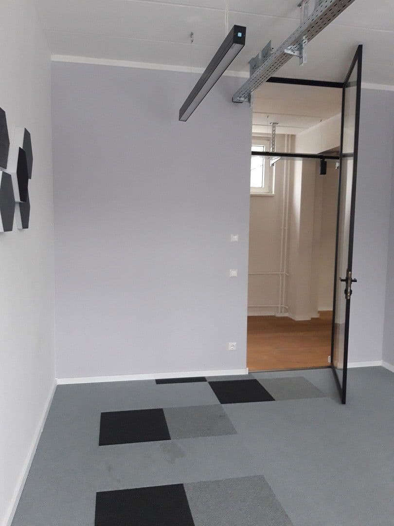 office to rent, 1,402 m², Lichtenberg, Berlin office to rent, 1,402 m², Lichtenberg, Berlin