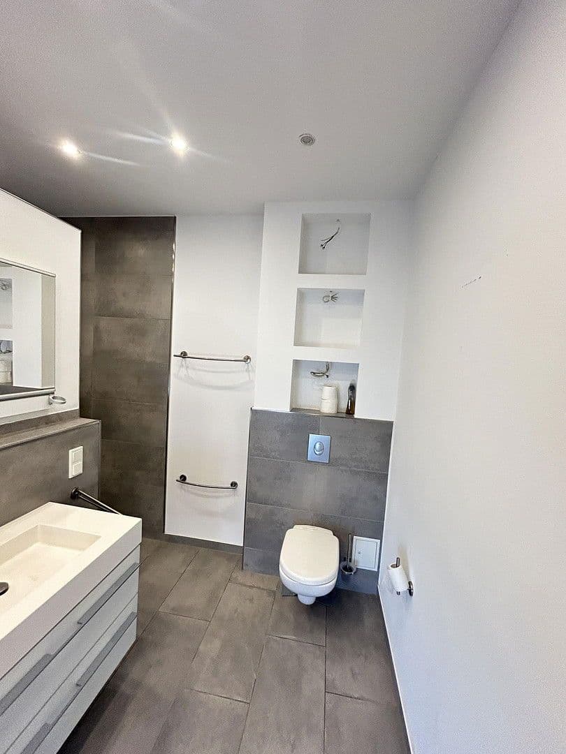 4 bedroom with open-plan kitchen flat for sale, 226 m², Lambertusstr. 36, Troisdorf, North Rhine-Westphalia 4 bedroom with open-plan kitchen flat for sale, 226 m², Lambertusstr. 36, Troisdorf, North Rhine-Westphalia