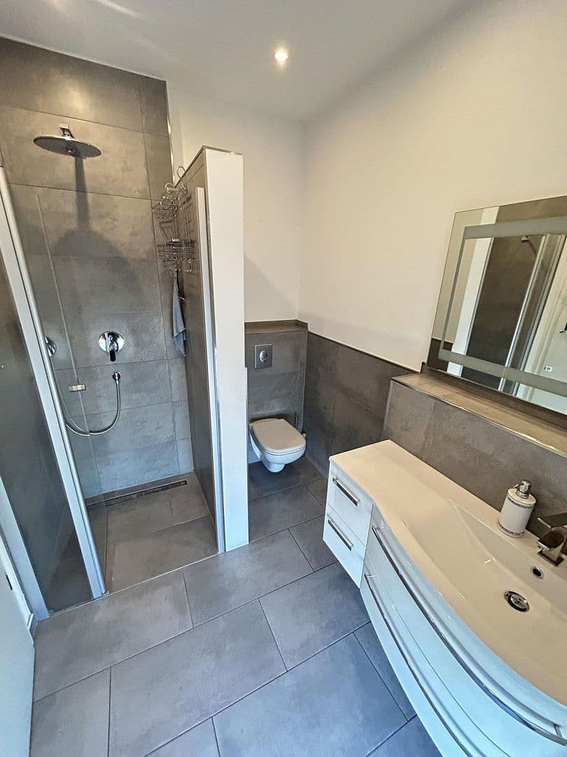 4 bedroom with open-plan kitchen flat for sale, 226 m², Lambertusstr. 36, Troisdorf, North Rhine-Westphalia 4 bedroom with open-plan kitchen flat for sale, 226 m², Lambertusstr. 36, Troisdorf, North Rhine-Westphalia