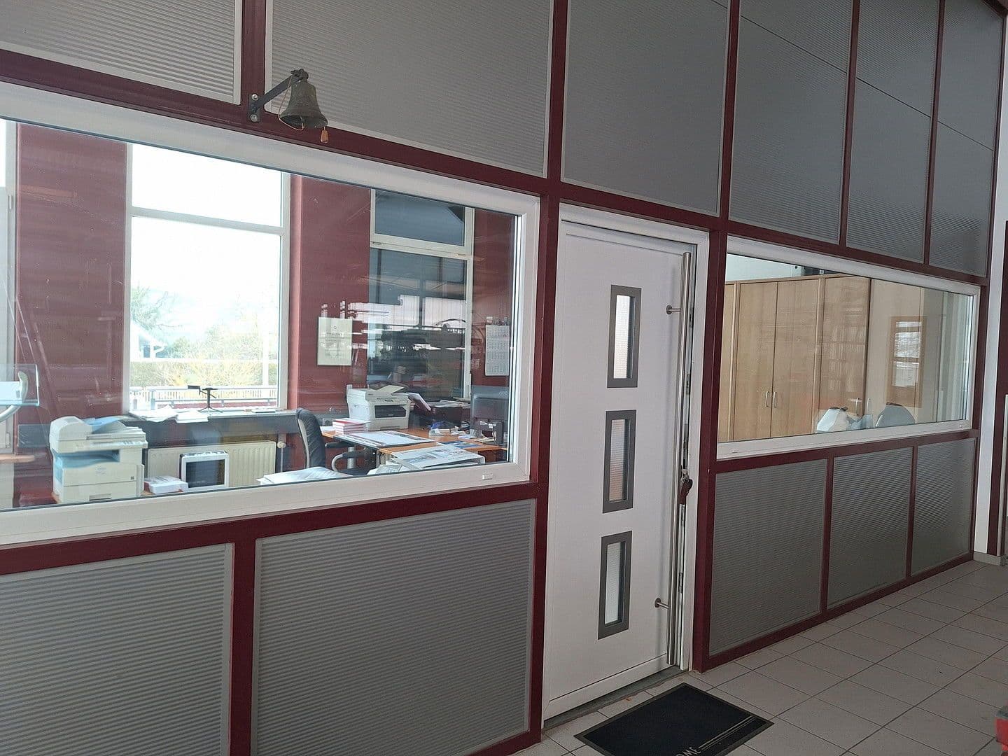 non-residential property to rent, 1,500 m², am Streitwald 1, Zell (Mosel), Rhineland-Palatinate non-residential property to rent, 1,500 m², am Streitwald 1, Zell (Mosel), Rhineland-Palatinate