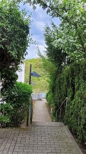 2 bedroom with open-plan kitchen flat to rent, 93 m², Waldallee 7.42, Eppstein, Hesse 2 bedroom with open-plan kitchen flat to rent, 93 m², Waldallee 7.42, Eppstein, Hesse