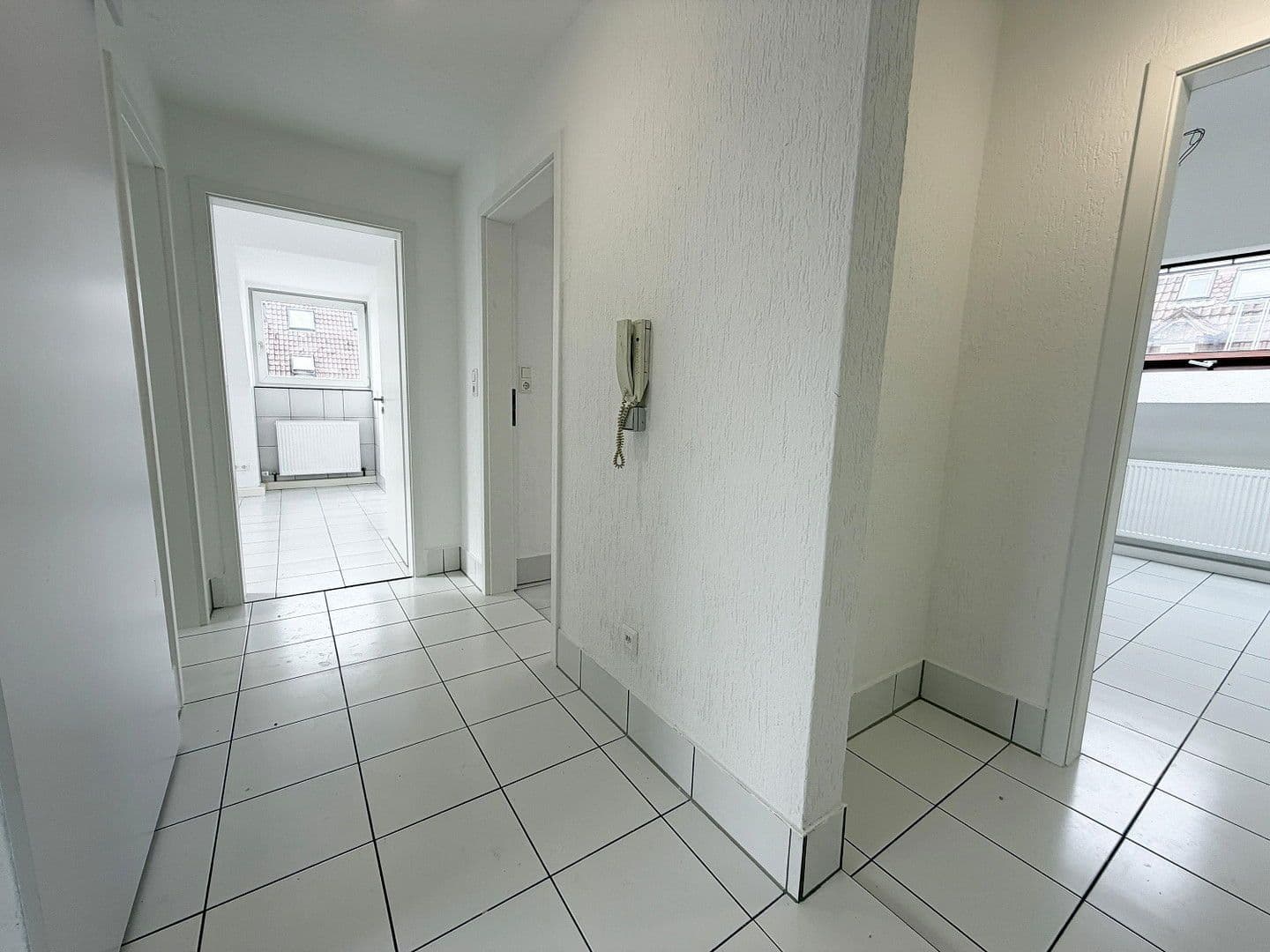 4 bedroom flat to rent, 68 m², Stuttgart, Baden-Württemberg 4 bedroom flat to rent, 68 m², Stuttgart, Baden-Württemberg