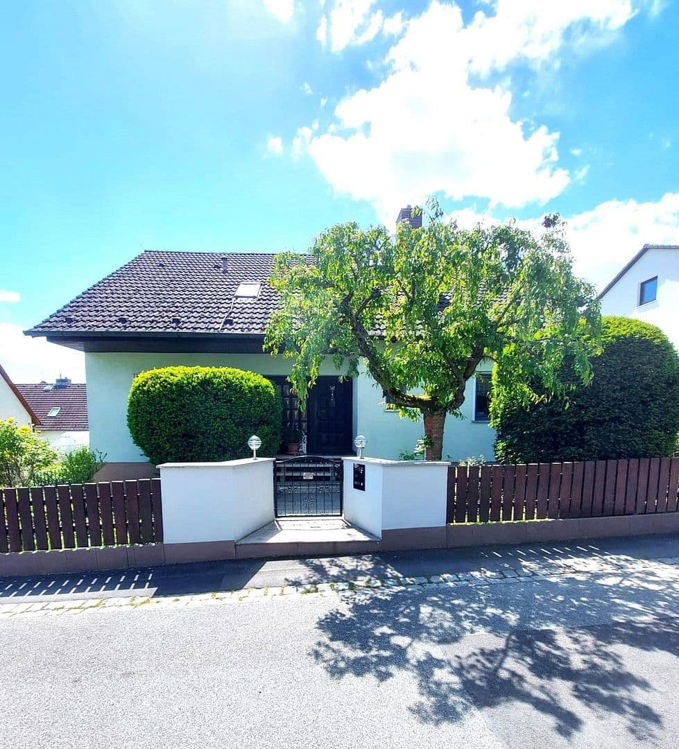 house for sale, 245 m², Cadolzburg, Bavaria house for sale, 245 m², Cadolzburg, Bavaria