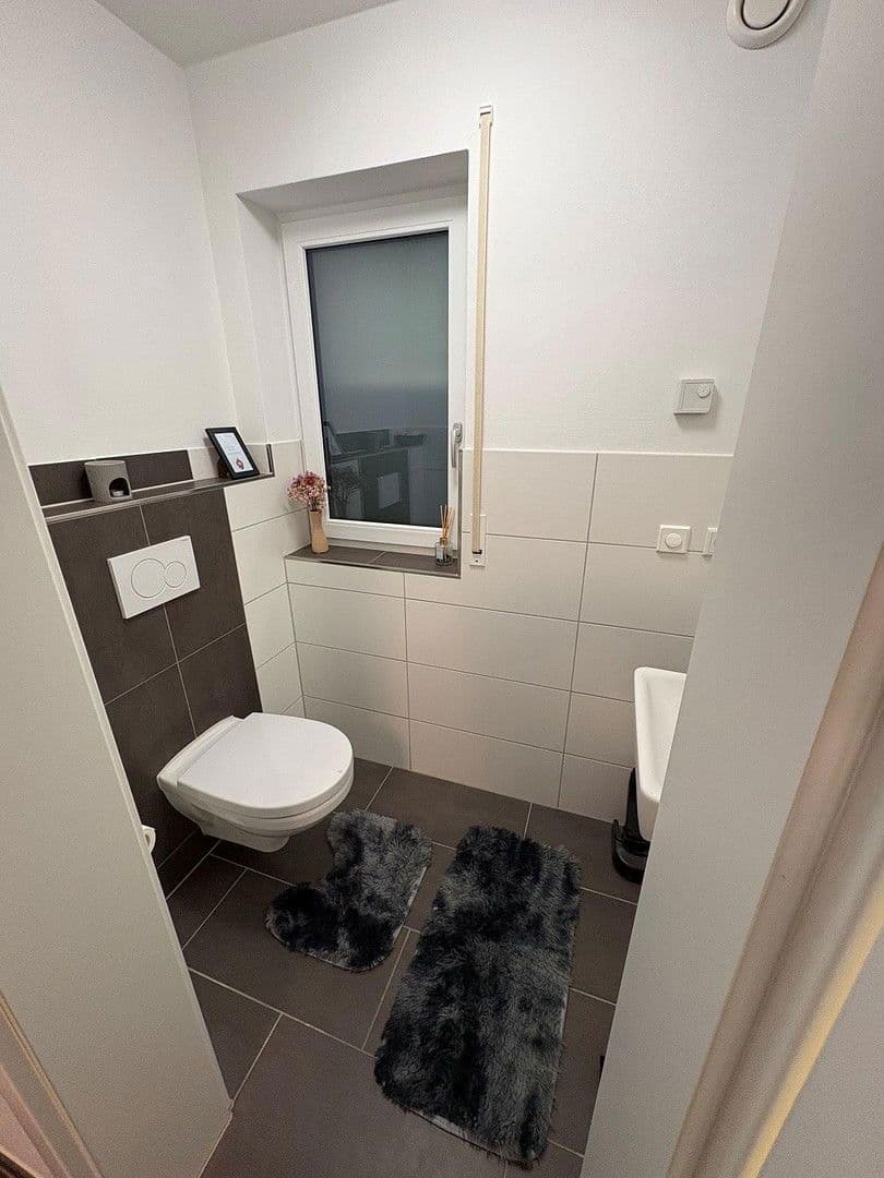 2 bedroom with open-plan kitchen flat to rent, 84 m², Rietheim-Weilheim, Baden-Württemberg 2 bedroom with open-plan kitchen flat to rent, 84 m², Rietheim-Weilheim, Baden-Württemberg