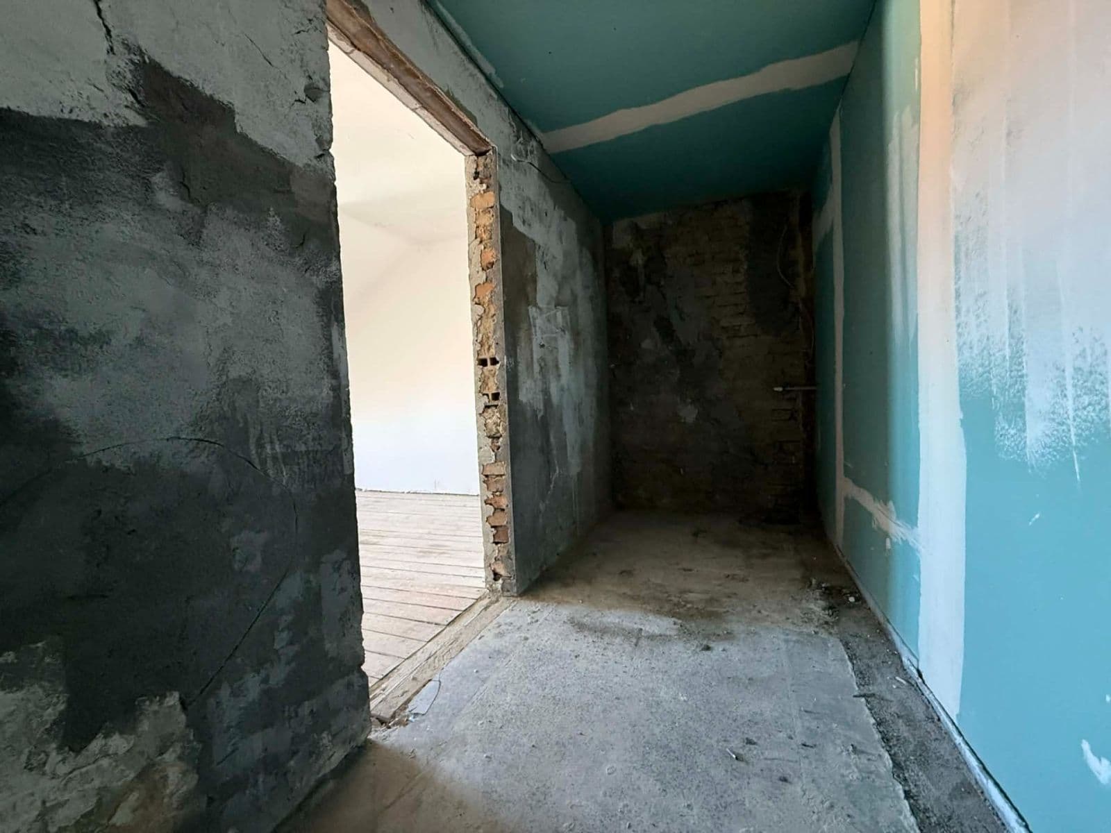 1 bedroom with open-plan kitchen flat for sale, 67 m², Jeseniova, Prague, Prague 1 bedroom with open-plan kitchen flat for sale, 67 m², Jeseniova, Prague, Prague