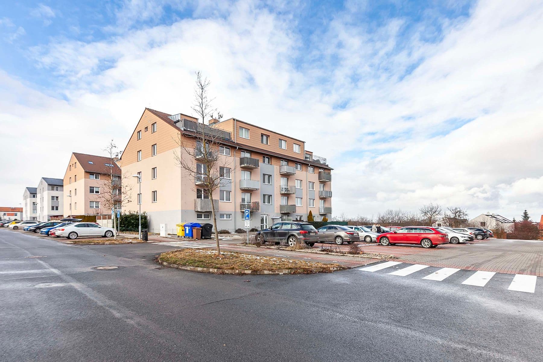 1 bedroom with open-plan kitchen flat for sale, 82 m², Ecksteinova, Chýně, Středočeský Region 1 bedroom with open-plan kitchen flat for sale, 82 m², Ecksteinova, Chýně, Středočeský Region