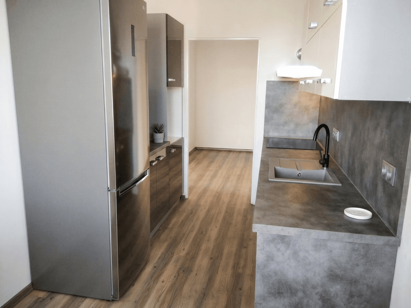 3 bedroom flat to rent, 85 m², Wassermannova, Prague, Prague 3 bedroom flat to rent, 85 m², Wassermannova, Prague, Prague