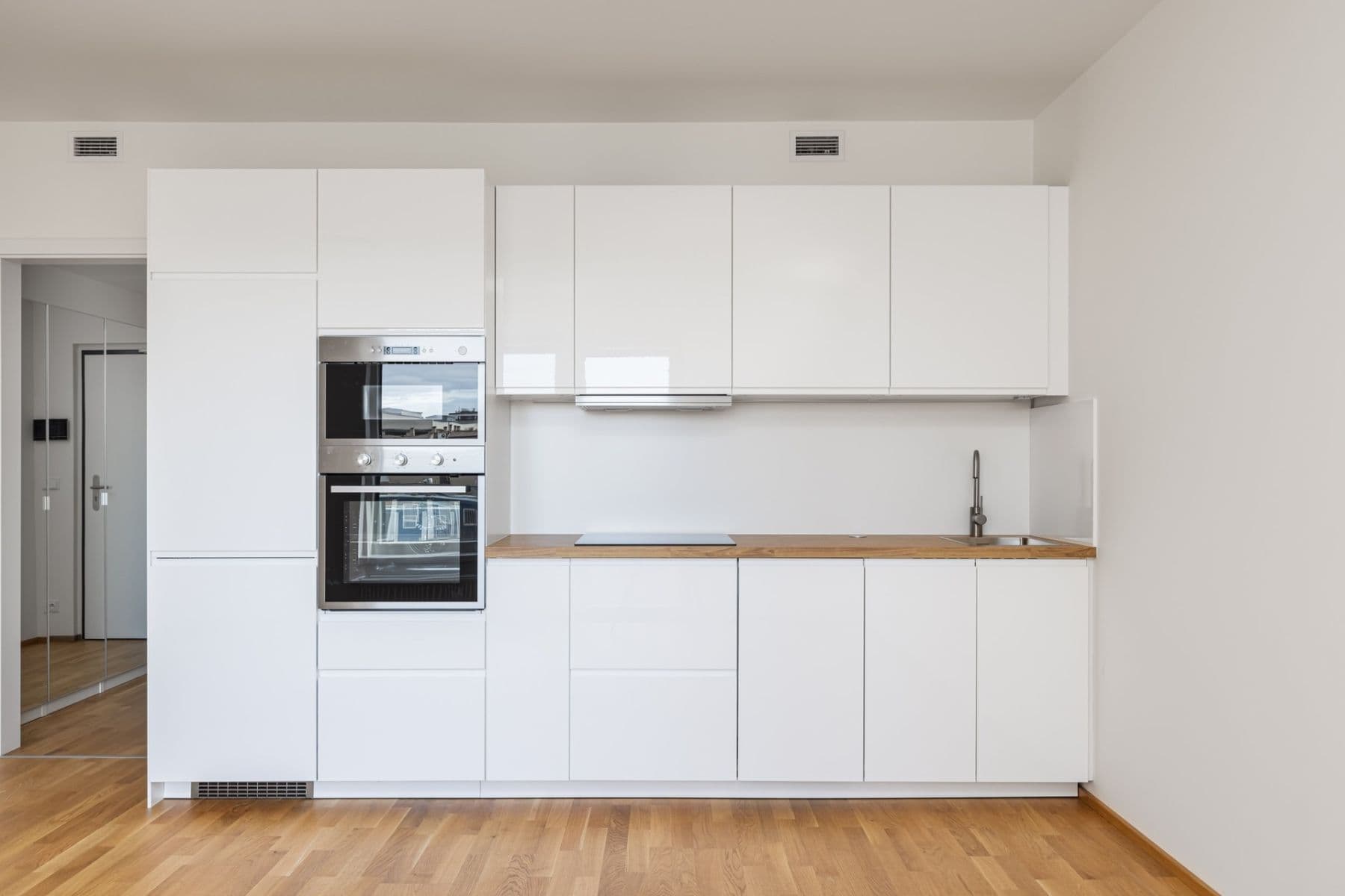 Studio flat to rent, 37 m², Fafkových, Prague, Prague Studio flat to rent, 37 m², Fafkových, Prague, Prague