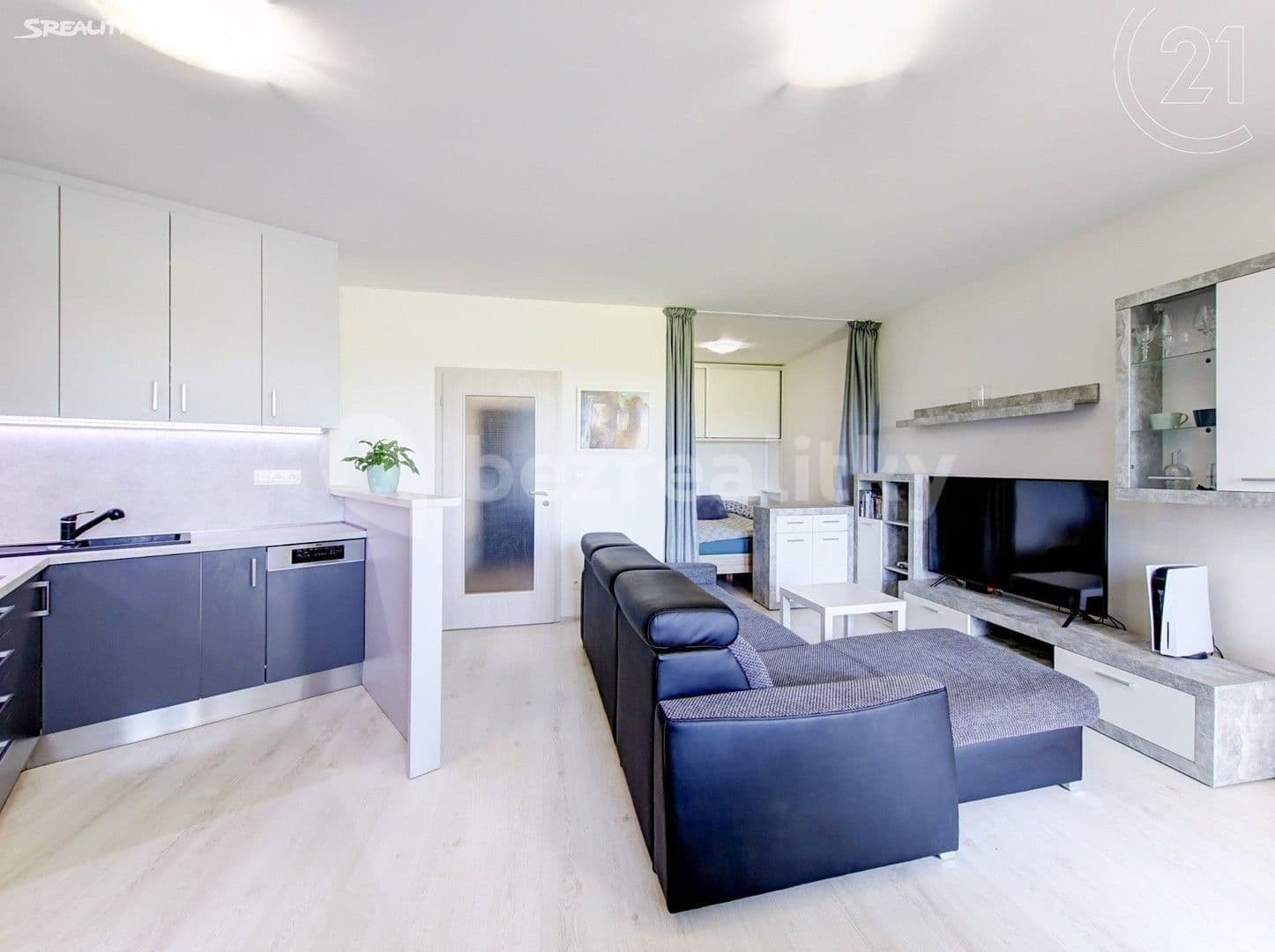 1 bedroom with open-plan kitchen flat for sale, 50 m², Miroslava Hajna, Prague, Prague 1 bedroom with open-plan kitchen flat for sale, 50 m², Miroslava Hajna, Prague, Prague