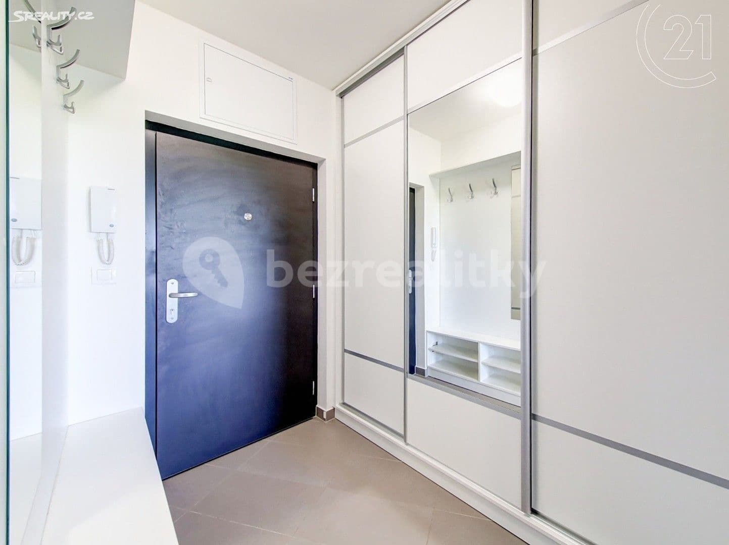 1 bedroom with open-plan kitchen flat for sale, 50 m², Miroslava Hajna, Prague, Prague 1 bedroom with open-plan kitchen flat for sale, 50 m², Miroslava Hajna, Prague, Prague