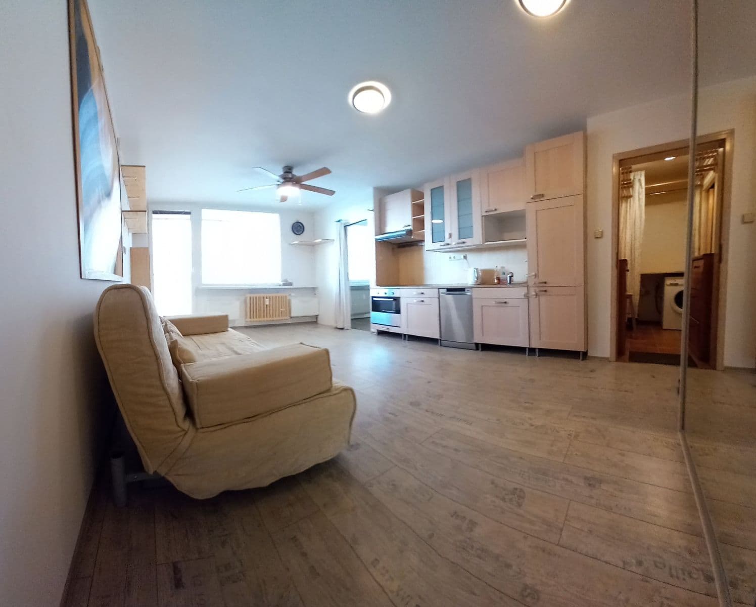 1 bedroom with open-plan kitchen flat to rent, 36 m², Tádžická, Prague, Prague 1 bedroom with open-plan kitchen flat to rent, 36 m², Tádžická, Prague, Prague