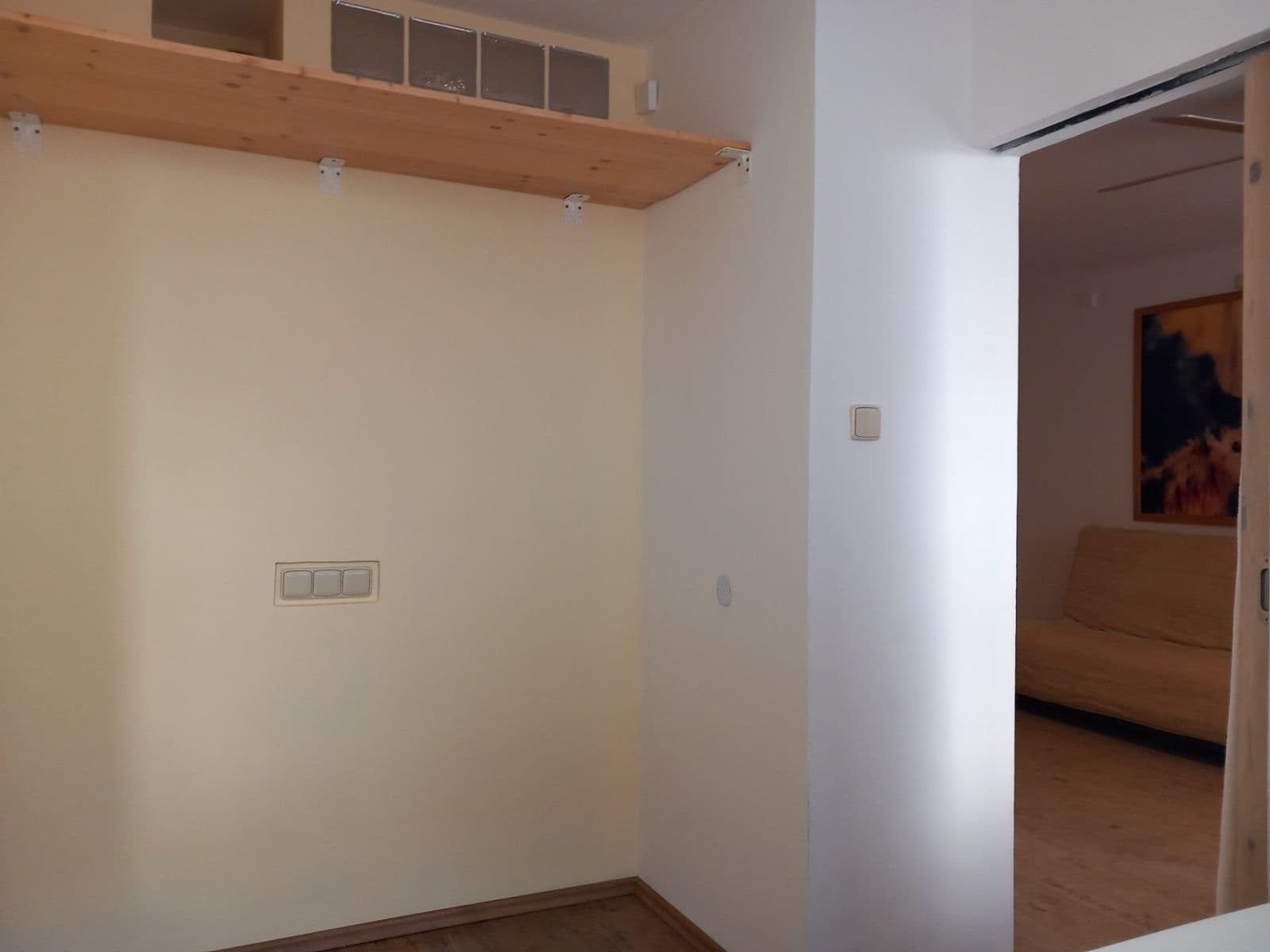 1 bedroom with open-plan kitchen flat to rent, 36 m², Tádžická, Prague, Prague 1 bedroom with open-plan kitchen flat to rent, 36 m², Tádžická, Prague, Prague