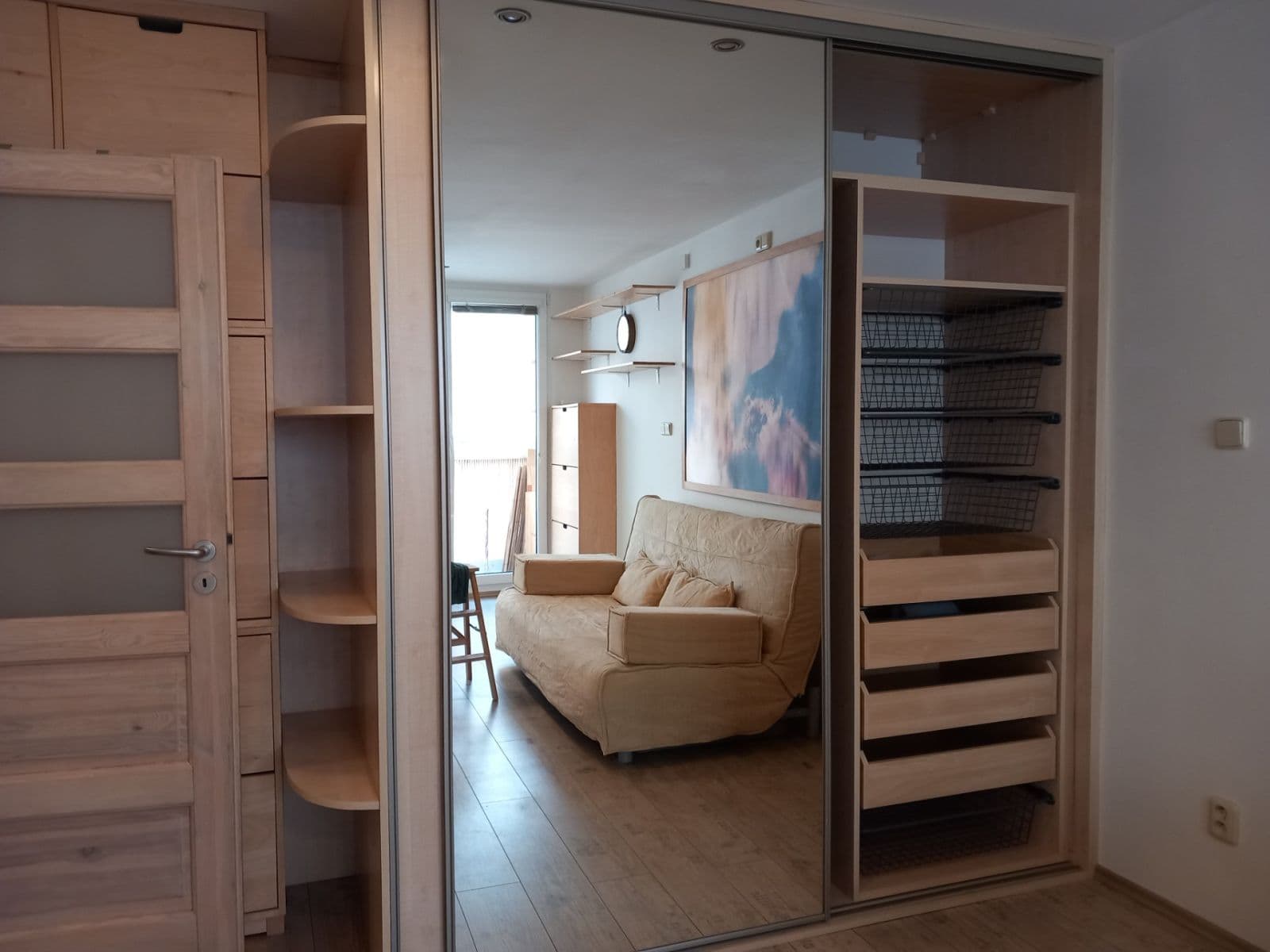 1 bedroom with open-plan kitchen flat to rent, 36 m², Tádžická, Prague, Prague 1 bedroom with open-plan kitchen flat to rent, 36 m², Tádžická, Prague, Prague