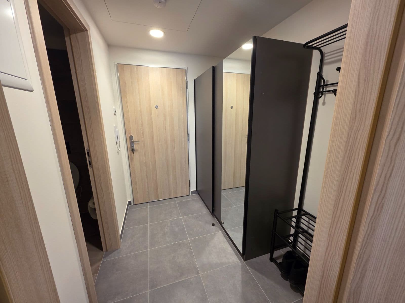 Studio flat to rent, 33 m², Poděbradská, Prague, Prague Studio flat to rent, 33 m², Poděbradská, Prague, Prague