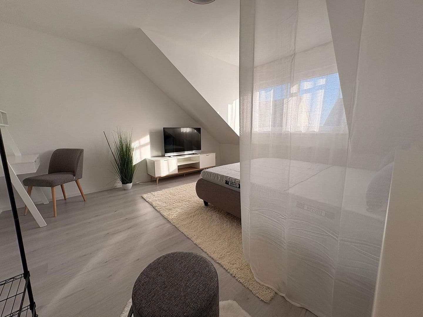 2 bedroom with open-plan kitchen flat to rent, 80 m², Hockenheim, Baden-Württemberg 2 bedroom with open-plan kitchen flat to rent, 80 m², Hockenheim, Baden-Württemberg