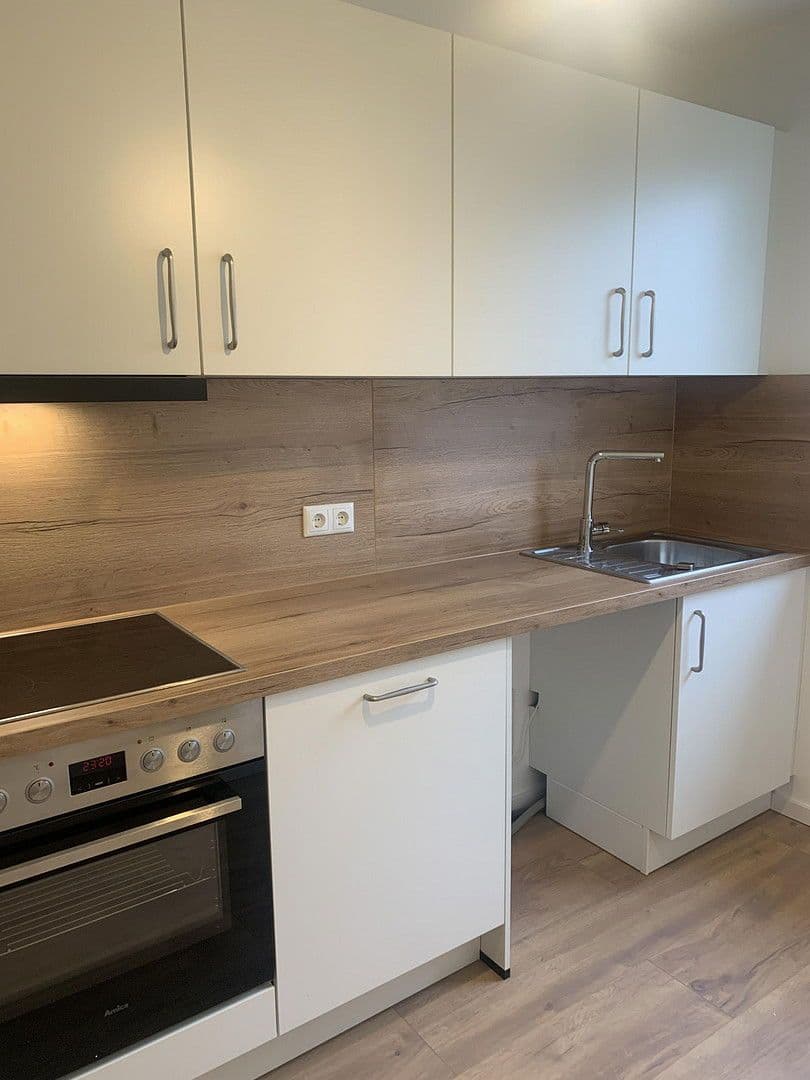 3 bedroom flat to rent, 70 m², Heinrich-Seliger-Straße 24, Frankfurt, Hesse 3 bedroom flat to rent, 70 m², Heinrich-Seliger-Straße 24, Frankfurt, Hesse