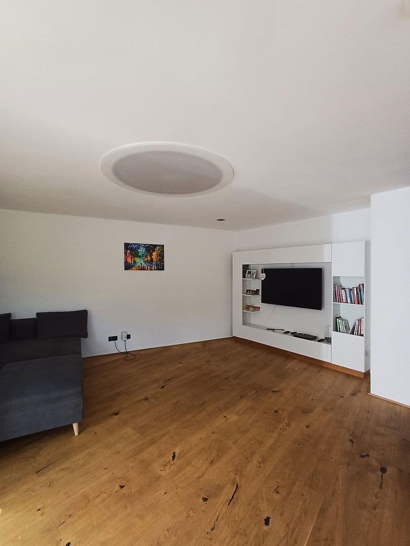 house for sale, 243 m², Hochbergweg1, Weilheim an der Teck, Baden-Württemberg house for sale, 243 m², Hochbergweg1, Weilheim an der Teck, Baden-Württemberg