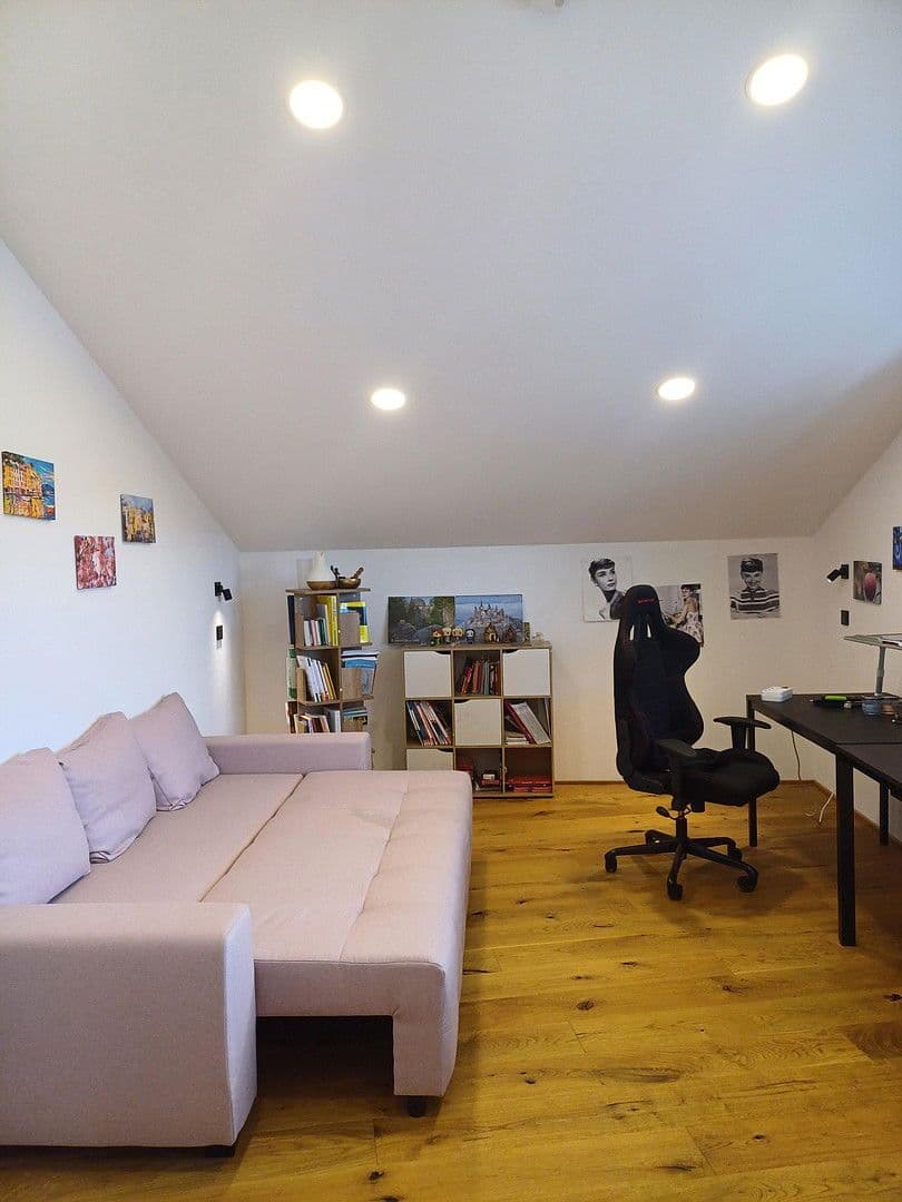 house for sale, 243 m², Hochbergweg1, Weilheim an der Teck, Baden-Württemberg house for sale, 243 m², Hochbergweg1, Weilheim an der Teck, Baden-Württemberg