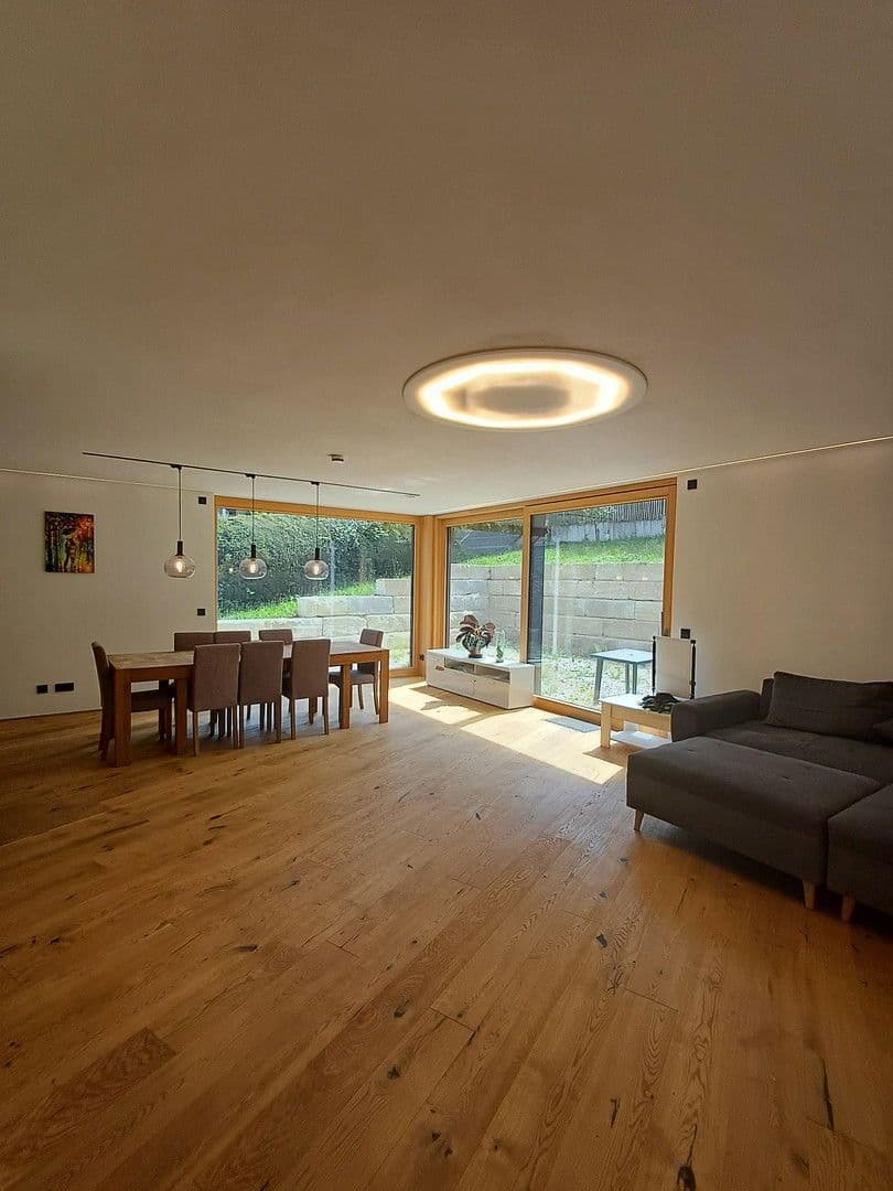 house for sale, 243 m², Hochbergweg1, Weilheim an der Teck, Baden-Württemberg house for sale, 243 m², Hochbergweg1, Weilheim an der Teck, Baden-Württemberg