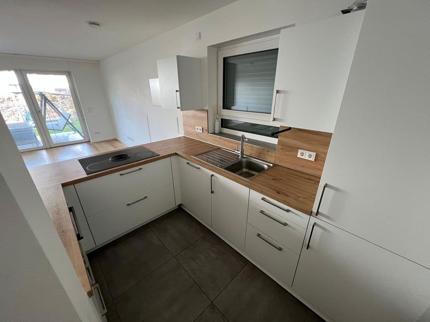 3 bedroom flat to rent, 104 m², Friedrich-Ebert-Straße 40-1, Seeheim-Jugenheim, Hesse 3 bedroom flat to rent, 104 m², Friedrich-Ebert-Straße 40-1, Seeheim-Jugenheim, Hesse