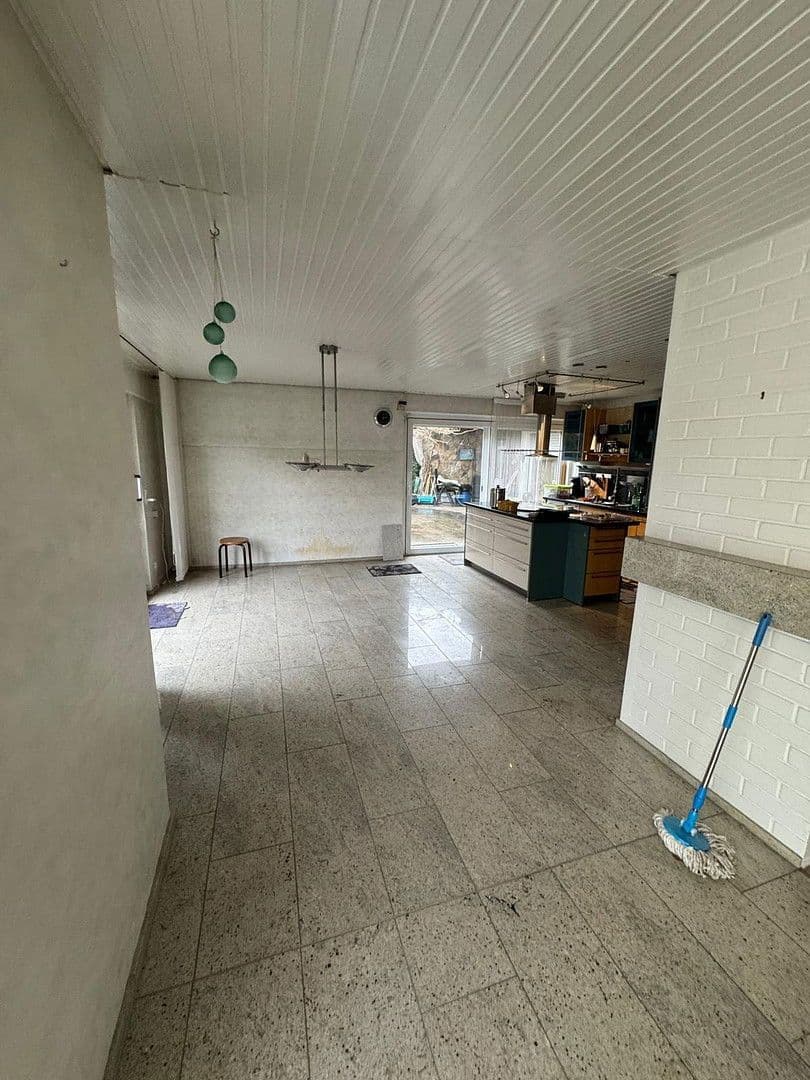 4 bedroom flat to rent, 140 m², Kaiserslautern, Rhineland-Palatinate 4 bedroom flat to rent, 140 m², Kaiserslautern, Rhineland-Palatinate