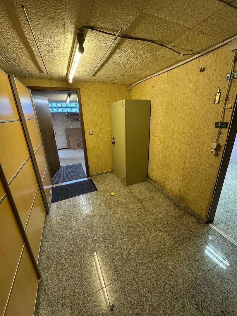 4 bedroom flat to rent, 140 m², Kaiserslautern, Rhineland-Palatinate 4 bedroom flat to rent, 140 m², Kaiserslautern, Rhineland-Palatinate