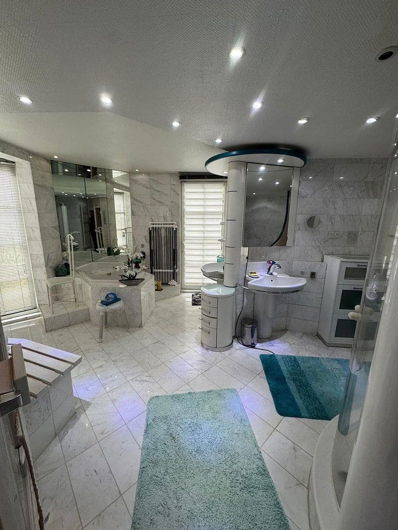 4 bedroom flat to rent, 140 m², Kaiserslautern, Rhineland-Palatinate 4 bedroom flat to rent, 140 m², Kaiserslautern, Rhineland-Palatinate