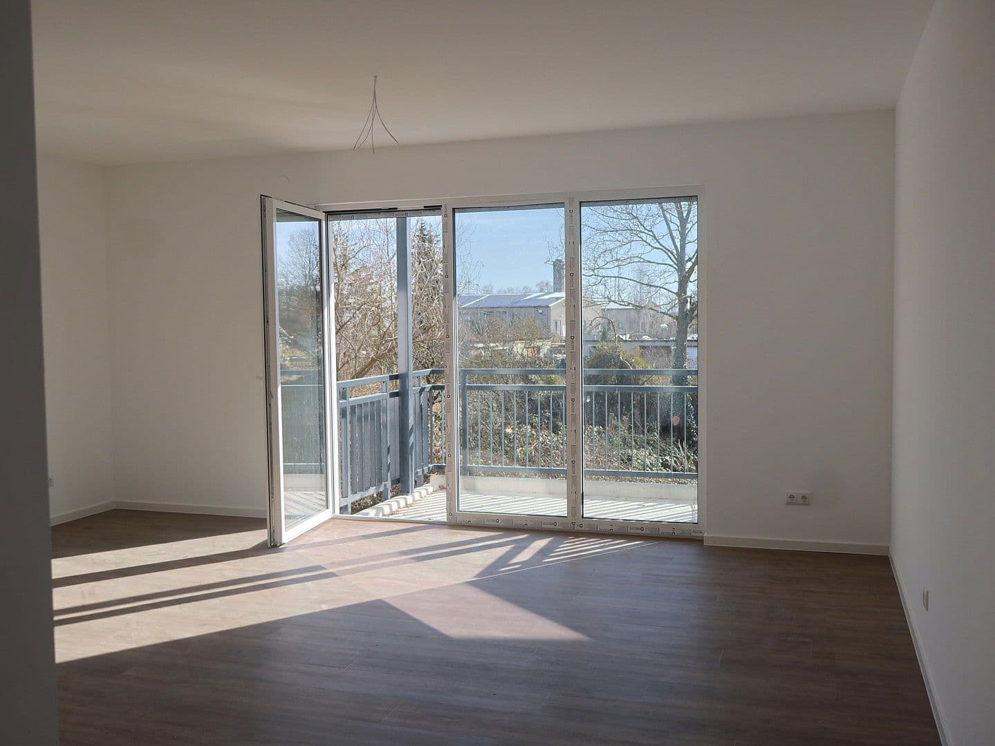 1 bedroom with open-plan kitchen flat to rent, 81 m², Hamburger Allee 51, Haus C, Nauen, Brandenburg 1 bedroom with open-plan kitchen flat to rent, 81 m², Hamburger Allee 51, Haus C, Nauen, Brandenburg
