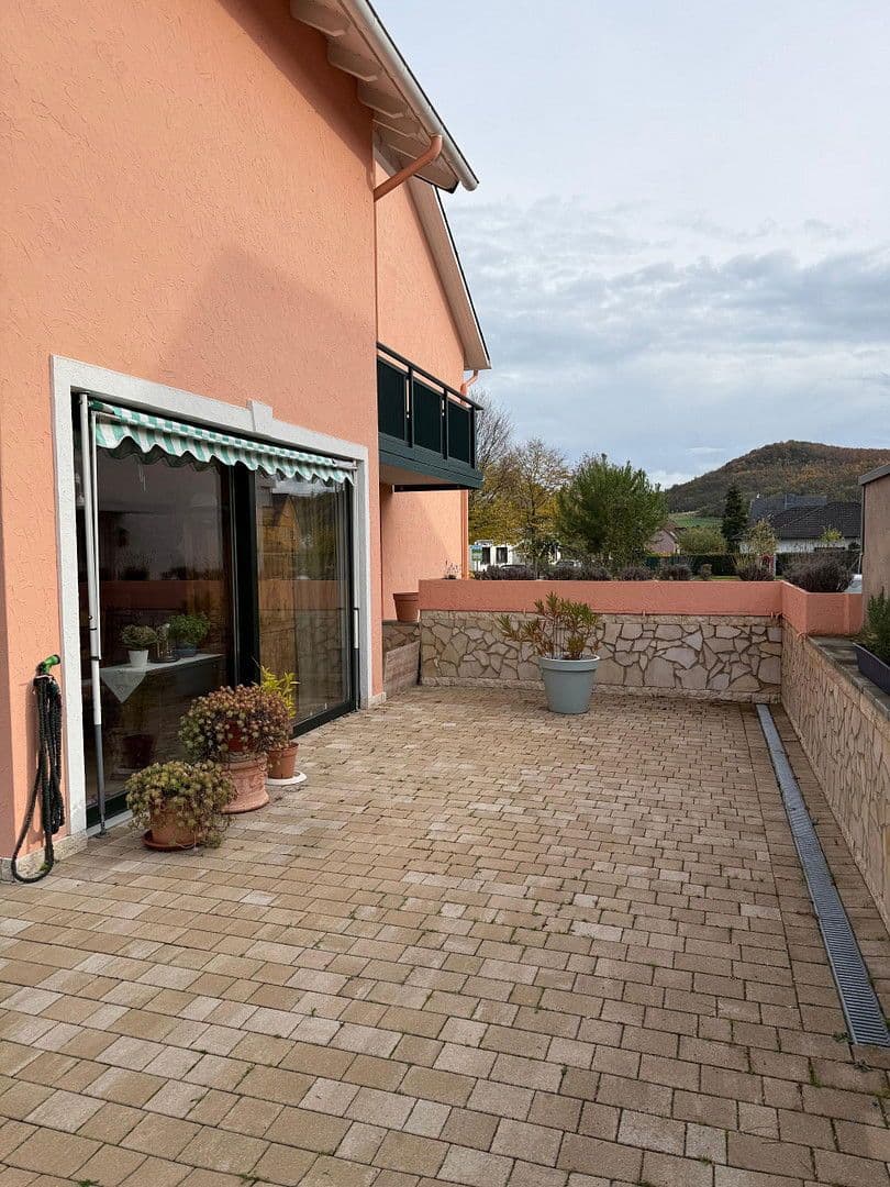 house for sale, 280 m², Kruft, Rhineland-Palatinate house for sale, 280 m², Kruft, Rhineland-Palatinate