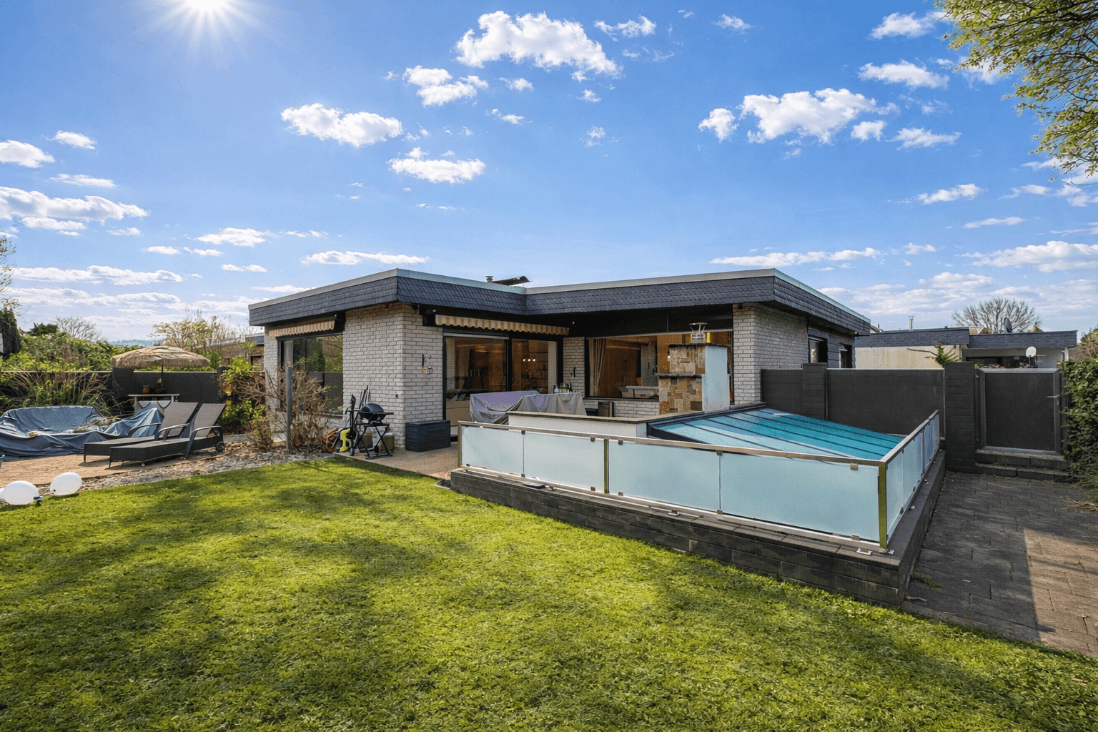 house for sale, 268 m², Kiefernweg 5, Ratingen, North Rhine-Westphalia house for sale, 268 m², Kiefernweg 5, Ratingen, North Rhine-Westphalia