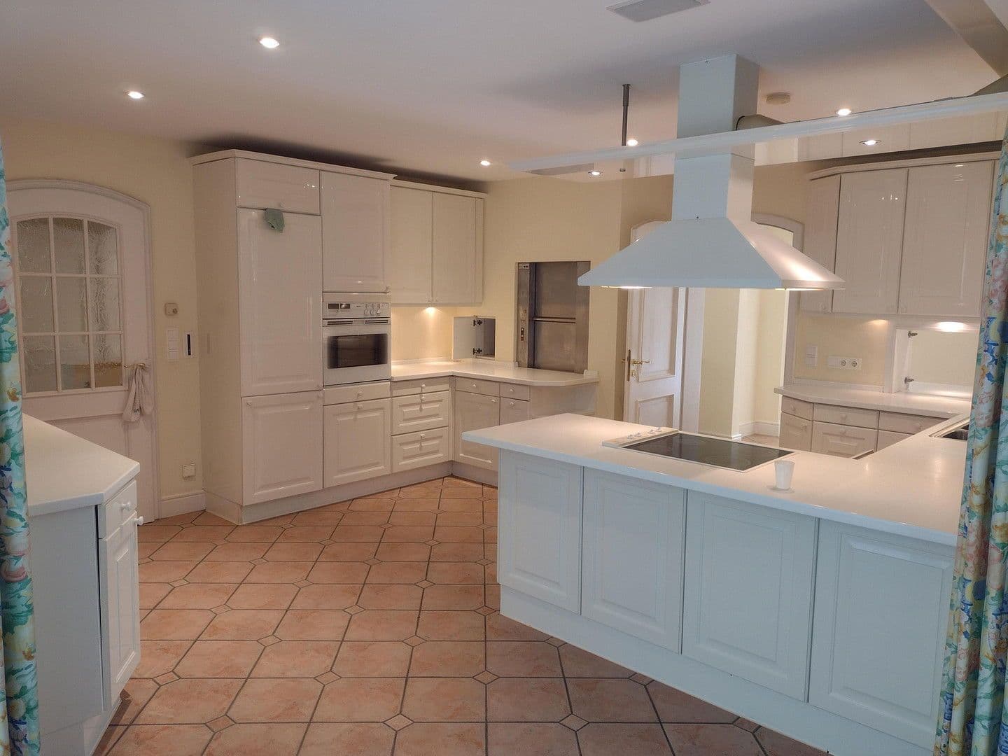 house to rent, 357 m², Hamburg, Hamburg house to rent, 357 m², Hamburg, Hamburg