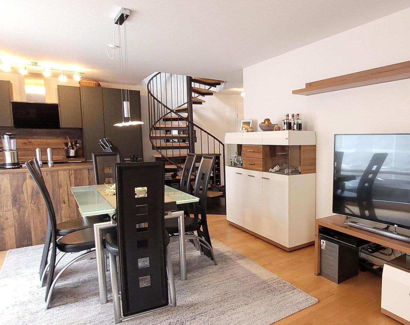 2 bedroom with open-plan kitchen flat for sale, 86 m², Walheim, Baden-Württemberg 2 bedroom with open-plan kitchen flat for sale, 86 m², Walheim, Baden-Württemberg