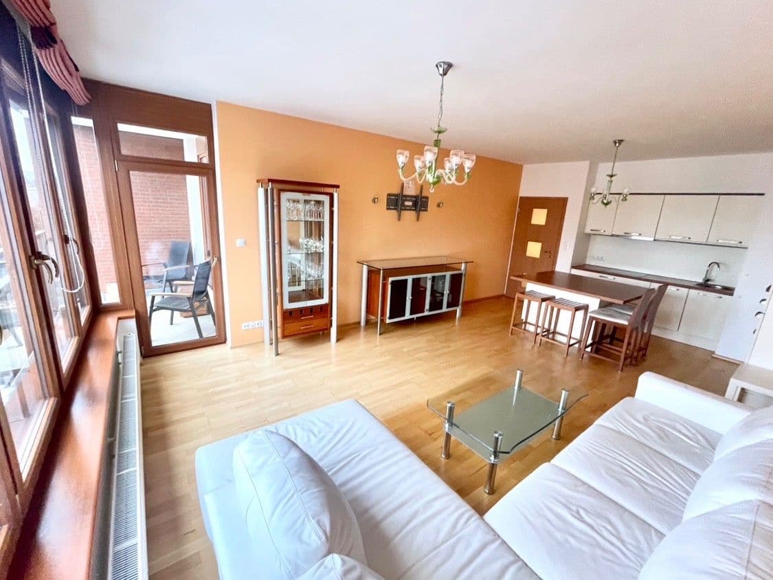 1 bedroom with open-plan kitchen flat to rent, 58 m², Na Císařce, Prague, Prague 1 bedroom with open-plan kitchen flat to rent, 58 m², Na Císařce, Prague, Prague