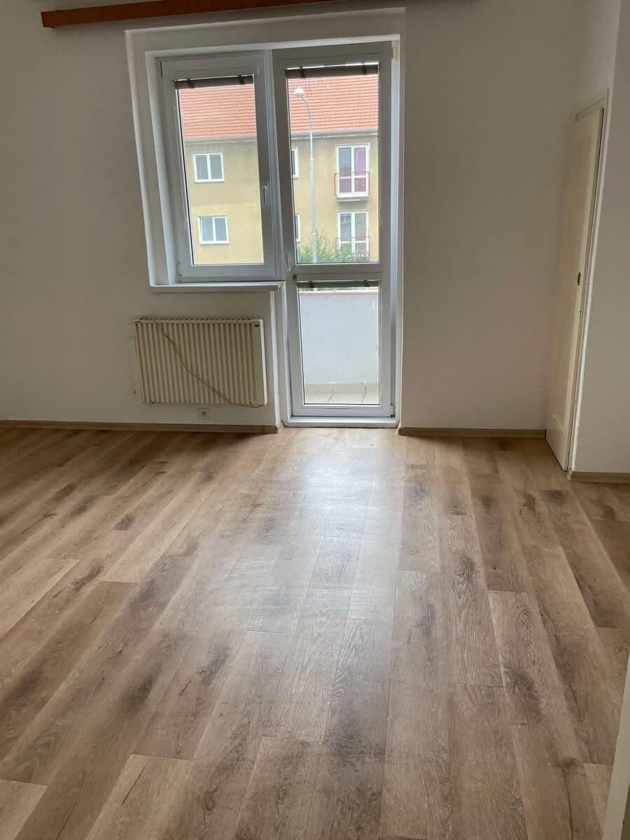 Studio flat to rent, 17 m², Ve Struhách, Prague, Prague Studio flat to rent, 17 m², Ve Struhách, Prague, Prague