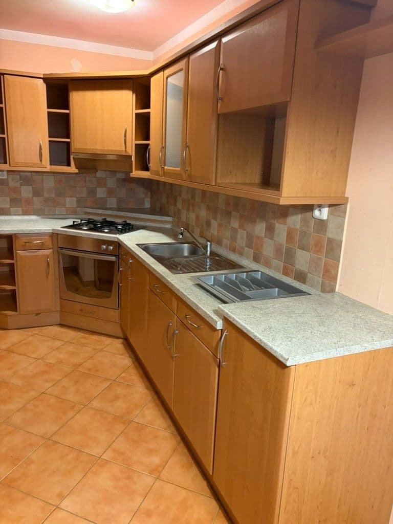 2 bedroom with open-plan kitchen flat for sale, 81 m², Ohradní, Prague, Prague 2 bedroom with open-plan kitchen flat for sale, 81 m², Ohradní, Prague, Prague