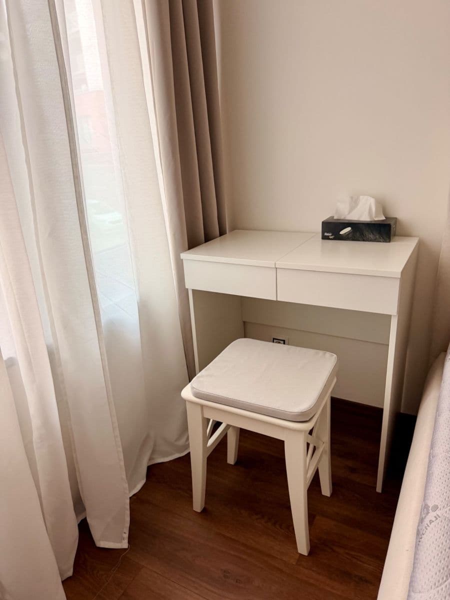 1 bedroom with open-plan kitchen flat to rent, 62 m², Vojenova, Prague, Prague 1 bedroom with open-plan kitchen flat to rent, 62 m², Vojenova, Prague, Prague