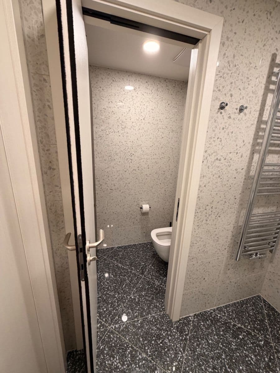 1 bedroom with open-plan kitchen flat to rent, 62 m², Vojenova, Prague, Prague 1 bedroom with open-plan kitchen flat to rent, 62 m², Vojenova, Prague, Prague