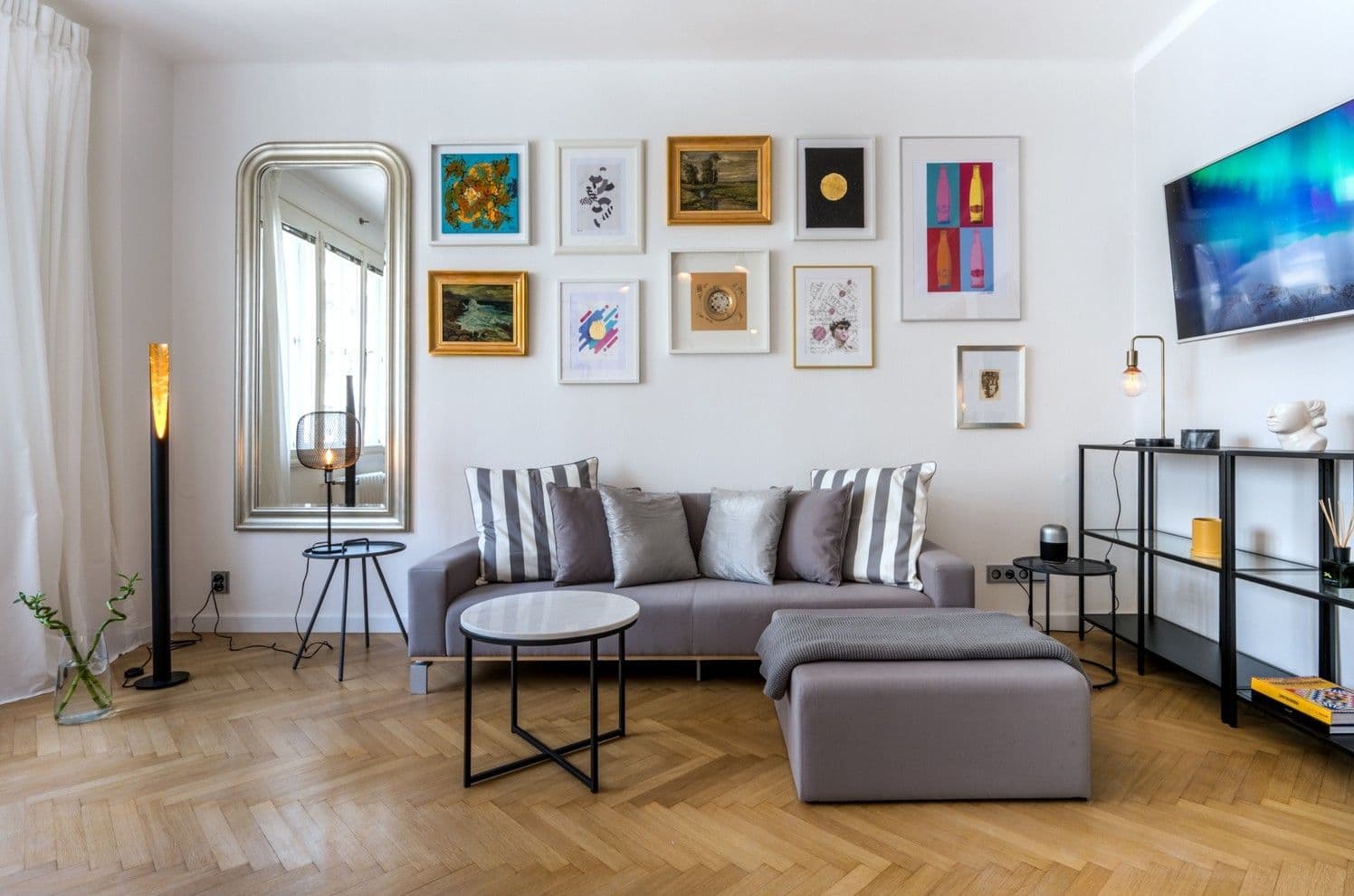 1 bedroom with open-plan kitchen flat to rent, 52 m², Lodecká, Prague, Prague 1 bedroom with open-plan kitchen flat to rent, 52 m², Lodecká, Prague, Prague