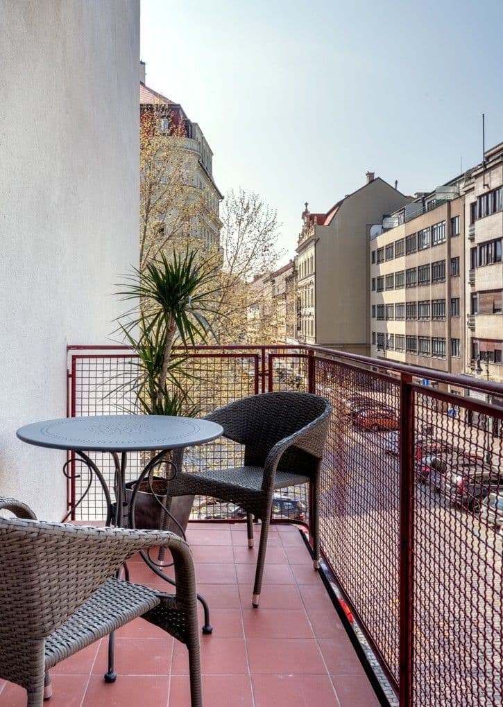 1 bedroom with open-plan kitchen flat to rent, 52 m², Lodecká, Prague, Prague 1 bedroom with open-plan kitchen flat to rent, 52 m², Lodecká, Prague, Prague