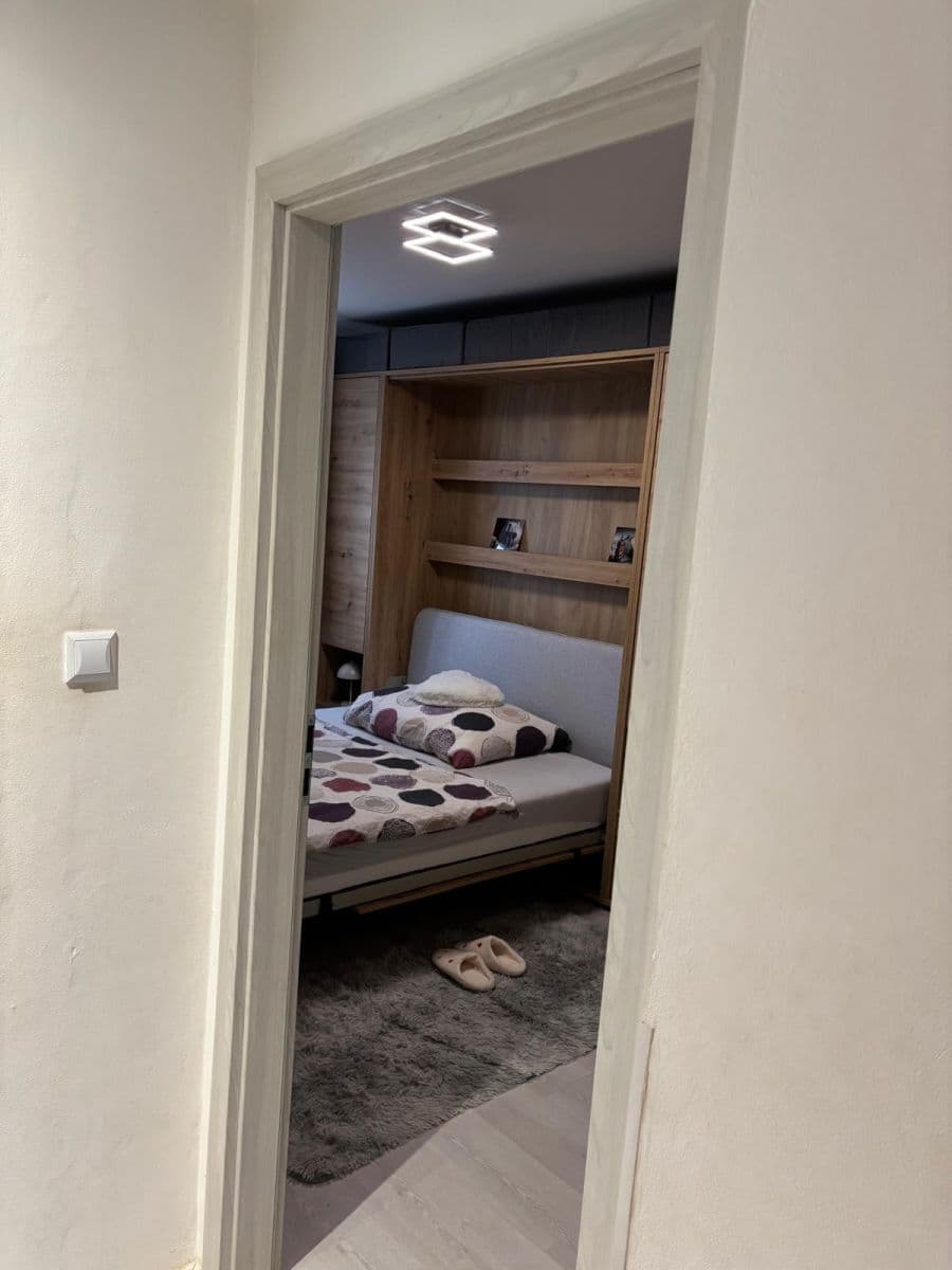 2 bedroom with open-plan kitchen flat to rent, 56 m², Sobínská, Prague, Prague 2 bedroom with open-plan kitchen flat to rent, 56 m², Sobínská, Prague, Prague