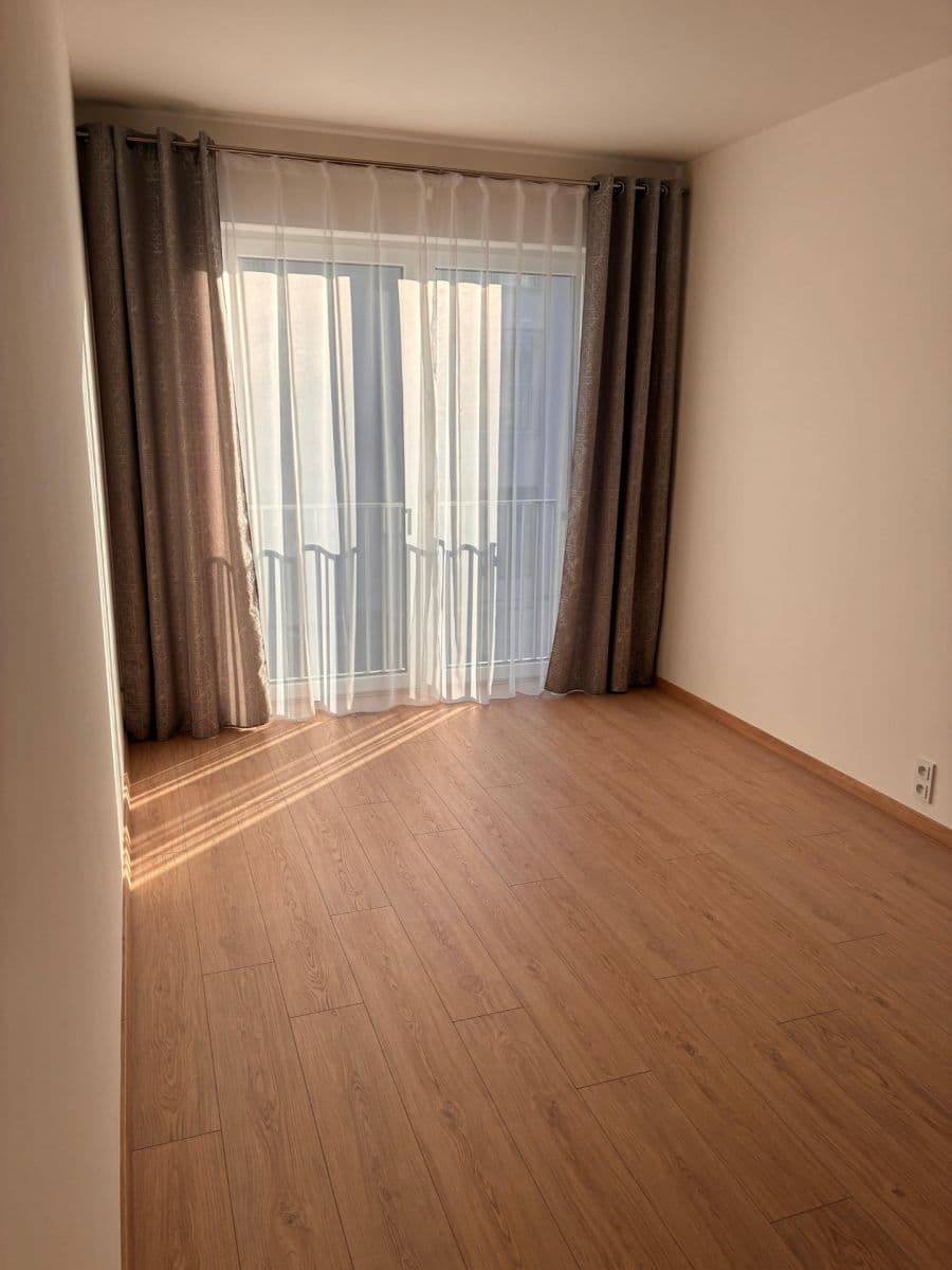 1 bedroom with open-plan kitchen flat to rent, 49 m², Cihlářská, Hostivice, Středočeský Region 1 bedroom with open-plan kitchen flat to rent, 49 m², Cihlářská, Hostivice, Středočeský Region