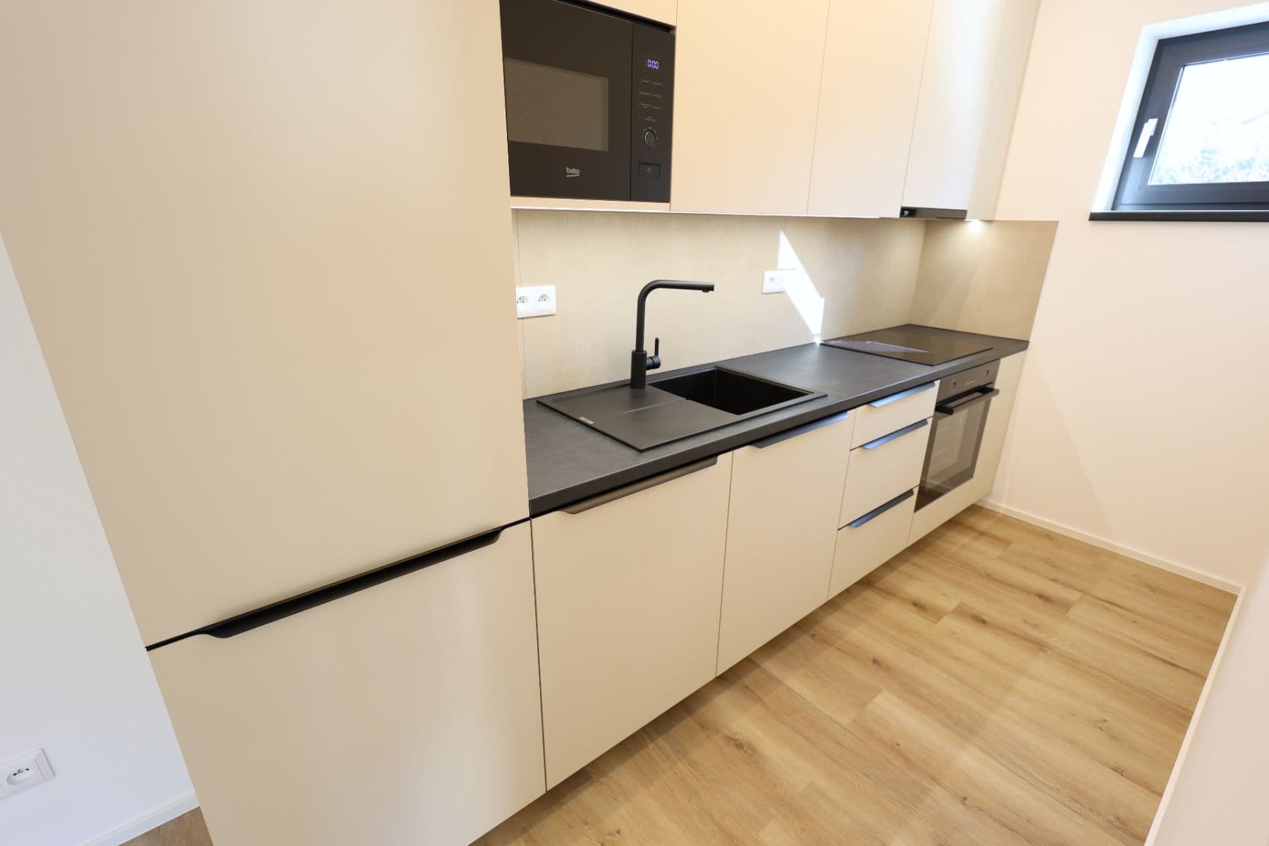1 bedroom with open-plan kitchen flat to rent, 54 m², Na Radosti, Prague, Prague 1 bedroom with open-plan kitchen flat to rent, 54 m², Na Radosti, Prague, Prague