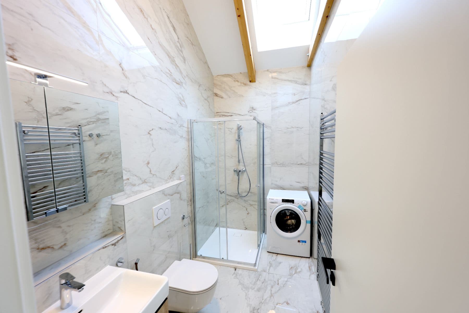 1 bedroom with open-plan kitchen flat to rent, 54 m², Na Radosti, Prague, Prague 1 bedroom with open-plan kitchen flat to rent, 54 m², Na Radosti, Prague, Prague