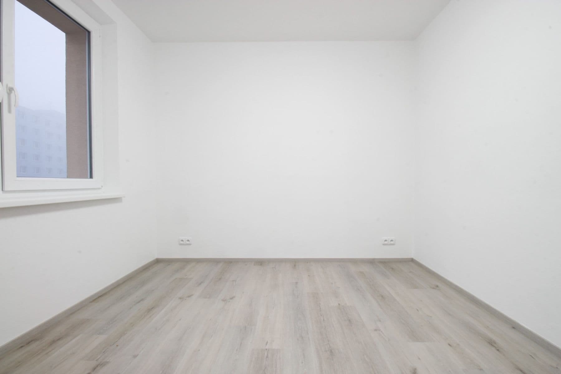 1 bedroom with open-plan kitchen flat to rent, 41 m², Teyschlova, Brno, Jihomoravský Region 1 bedroom with open-plan kitchen flat to rent, 41 m², Teyschlova, Brno, Jihomoravský Region