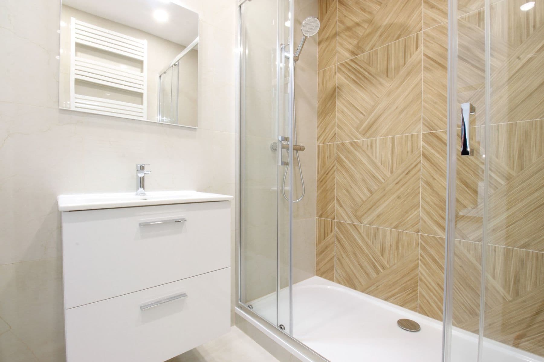 1 bedroom with open-plan kitchen flat to rent, 41 m², Teyschlova, Brno, Jihomoravský Region 1 bedroom with open-plan kitchen flat to rent, 41 m², Teyschlova, Brno, Jihomoravský Region