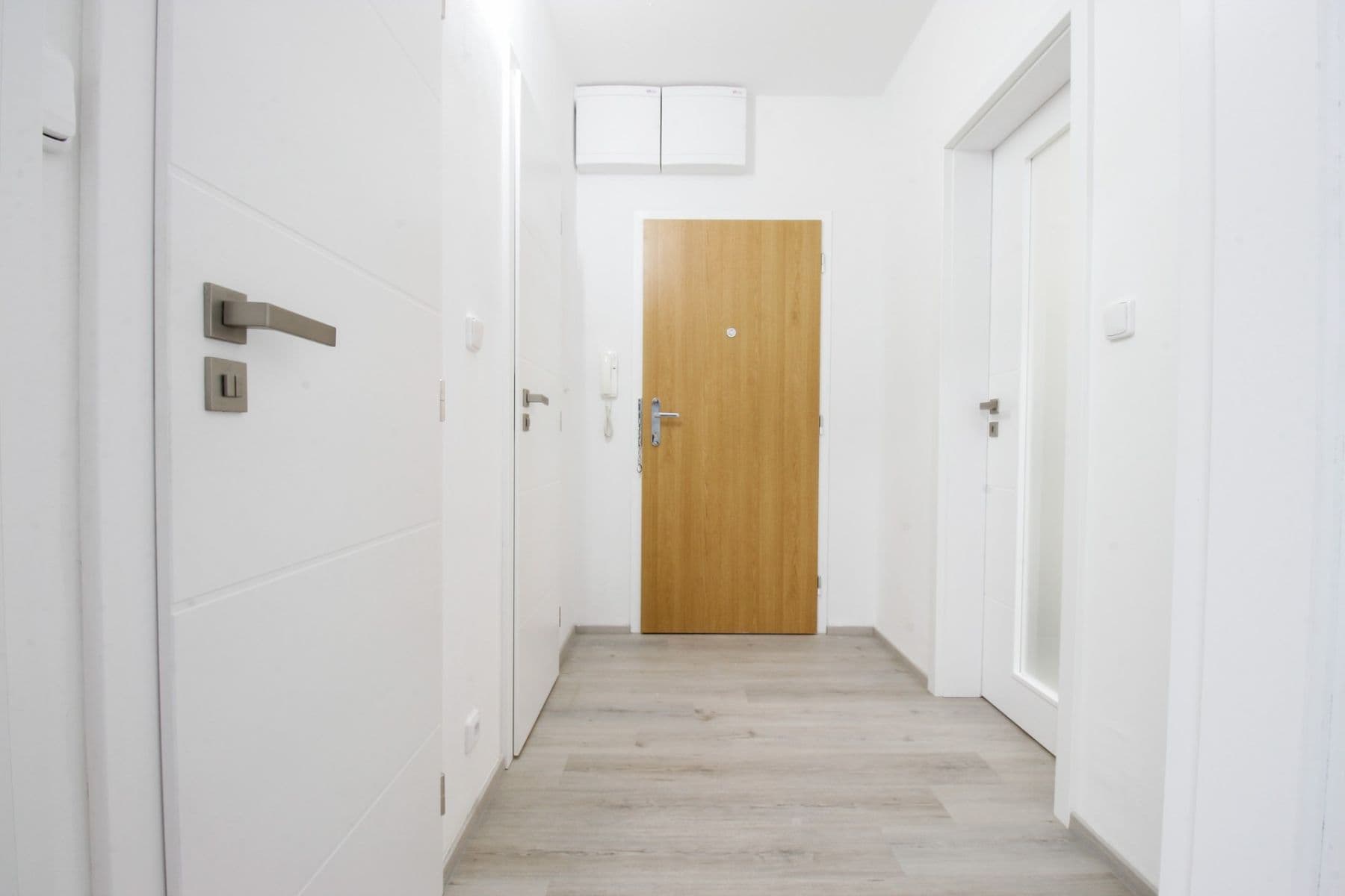 1 bedroom with open-plan kitchen flat to rent, 41 m², Teyschlova, Brno, Jihomoravský Region 1 bedroom with open-plan kitchen flat to rent, 41 m², Teyschlova, Brno, Jihomoravský Region