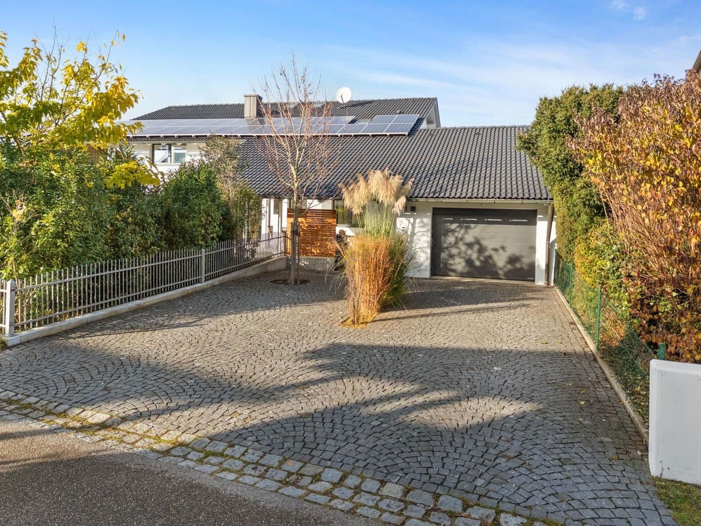 house for sale, 303 m², Bürgermeister-Huber-Straße 21, Loiching, Bavaria house for sale, 303 m², Bürgermeister-Huber-Straße 21, Loiching, Bavaria