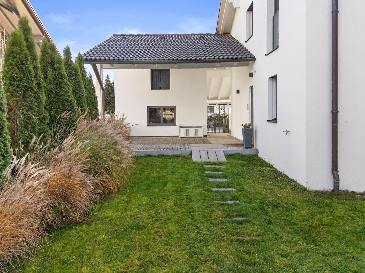 house for sale, 303 m², Bürgermeister-Huber-Straße 21, Loiching, Bavaria house for sale, 303 m², Bürgermeister-Huber-Straße 21, Loiching, Bavaria