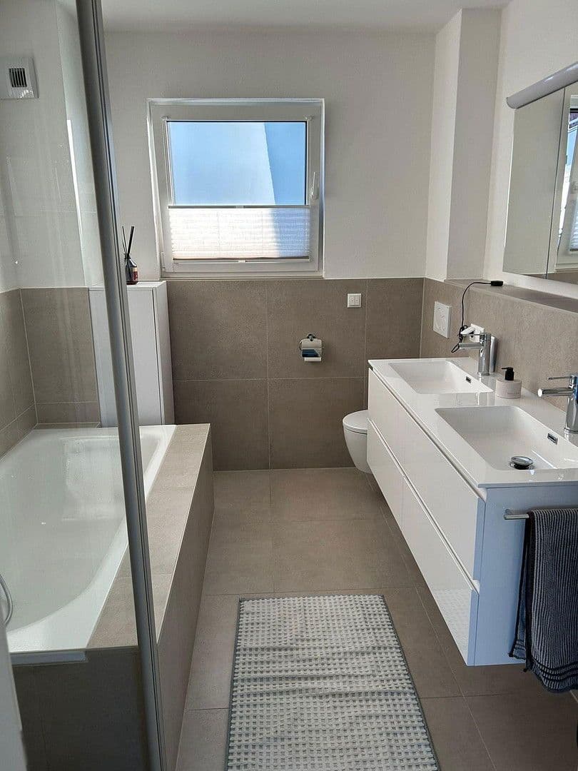 4 bedroom flat to rent, 106 m², Kennedystraße 96, Maintal, Hesse 4 bedroom flat to rent, 106 m², Kennedystraße 96, Maintal, Hesse