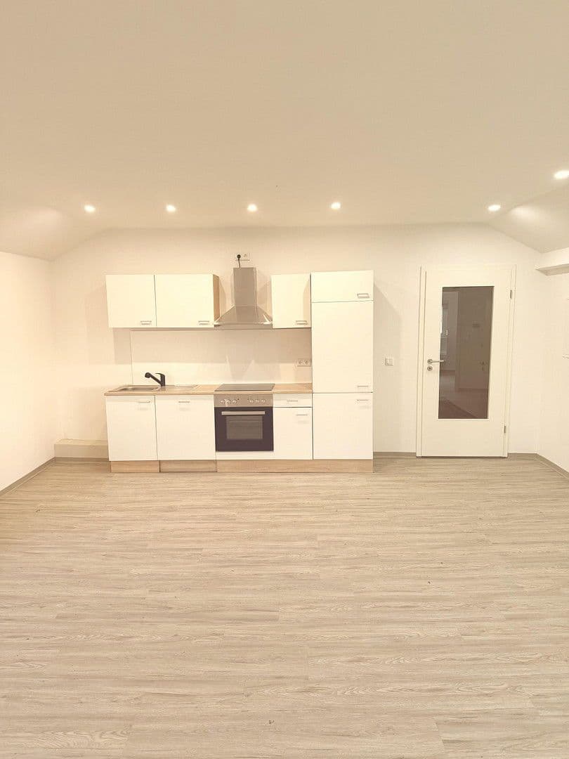 3 bedroom with open-plan kitchen flat to rent, 155 m², Hintere Dorfstraße 27, Sulzbach am Main, Bavaria 3 bedroom with open-plan kitchen flat to rent, 155 m², Hintere Dorfstraße 27, Sulzbach am Main, Bavaria